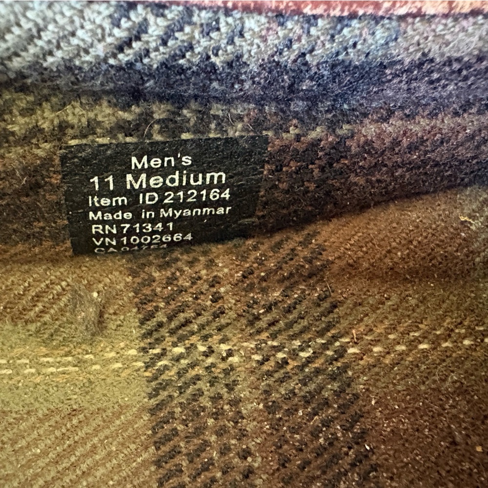 LLBEAN Men’s Size 11 Handsewn Flannel Lined Brown Leather Slippers Moccasins - Picture 4 of 13